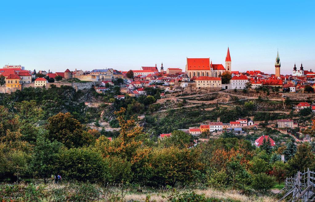 Vas Sklep - Vinny Sklep A Penzion Znojmo Kültér fotó